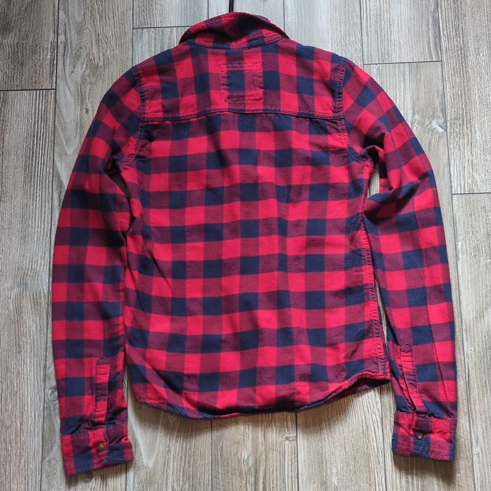 Abercrombie & Fitch Red and Navy Checkered Plaid Button-Down Shirt XS - Picture 5 of 5